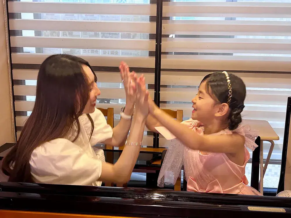 港区　ピアノ教室　英語